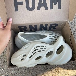 Yeezy foam runners